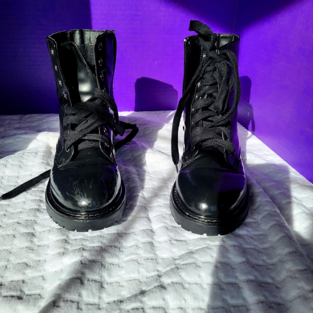 Black boots